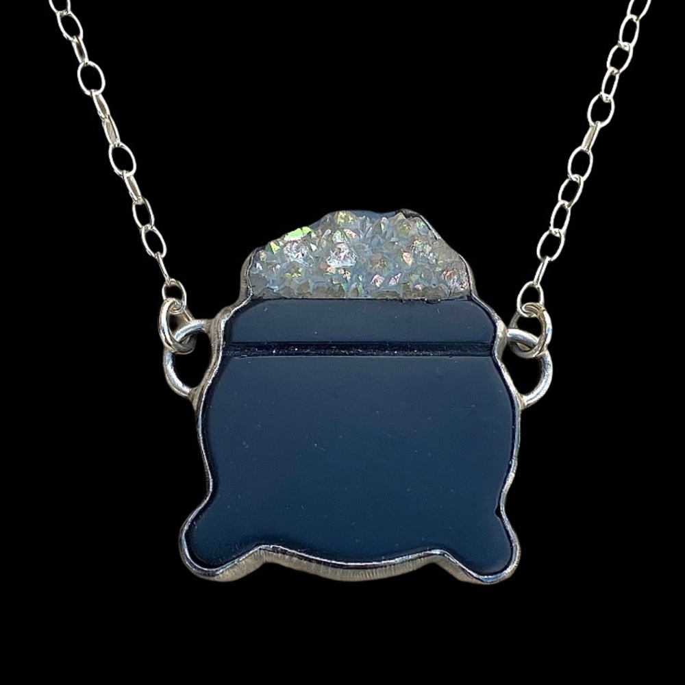 🛑SOLD🛑Cauldron necklace